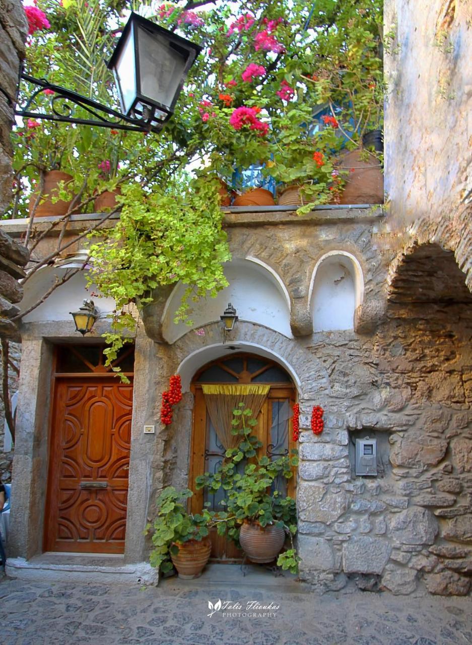 Stoes Traditional Suites Mesta Exterior photo