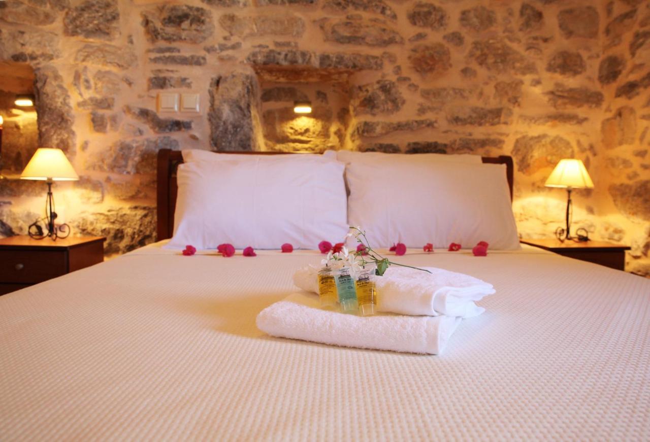 Stoes Traditional Suites Mesta Exterior photo